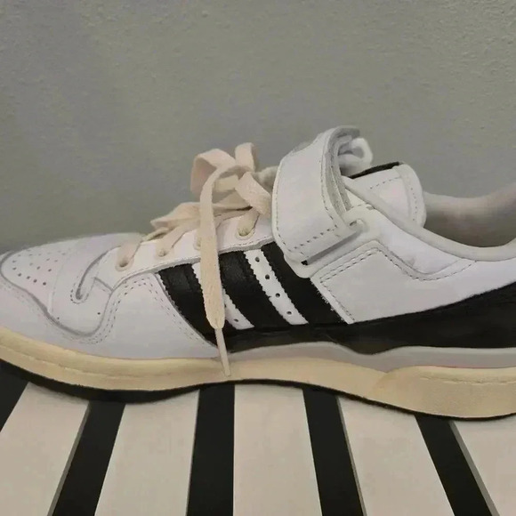 ADIDAS ORIGINALS FORUM LOW Forever True White/core black sz 9 NIB Y2k look - Picture 9 of 14